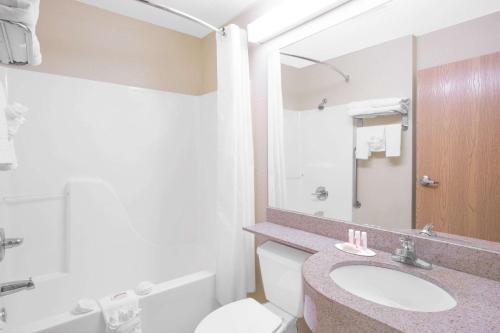 Microtel Inn & Suites by Wyndham Albertville - image 7