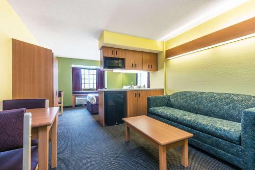 Microtel Inn & Suites by Wyndham Auburn in Auburn, USA