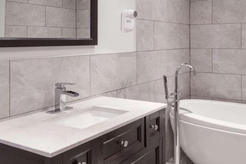 Knights Inn Kingston – Kingston