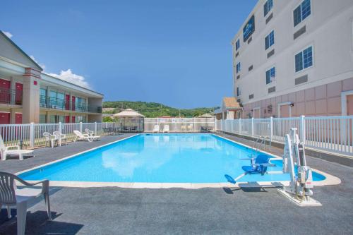 Microtel Inn & Suites by Wyndham Harrisonburg in Harrisonburg, USA