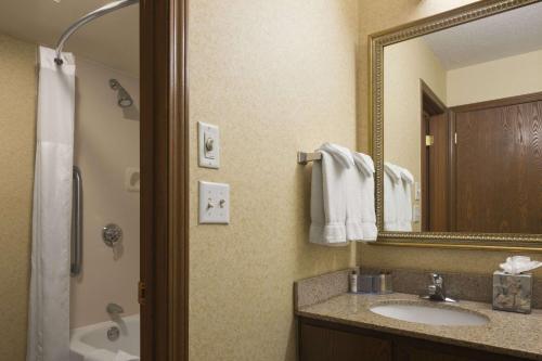 Hawthorn Suites - Fort Wayne - image 9