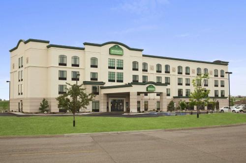 Wingate by Wyndham - Bismarck - Hotel