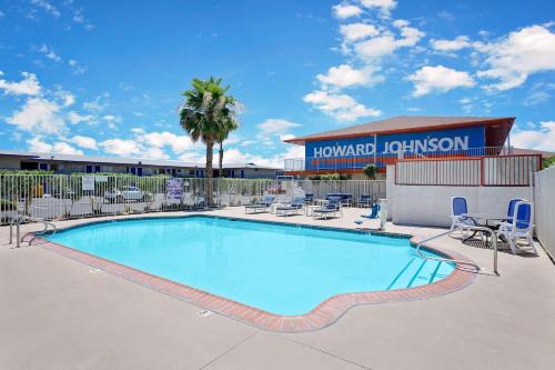 Howard Johnson by Wyndham Las Vegas near the Strip