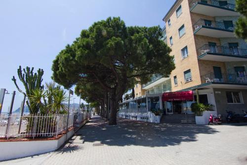 Hotel Mayola - image 11