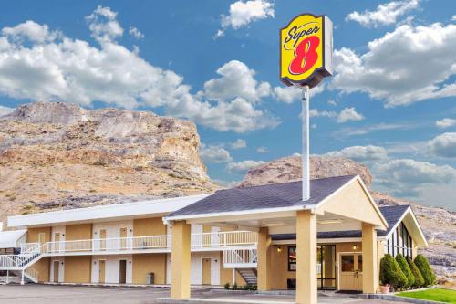 Super 8 by Wyndham Wendover