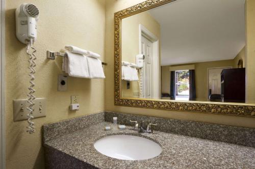 Quality Inn Covington - image 11