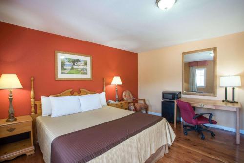 The Hillside Hotel - image 4