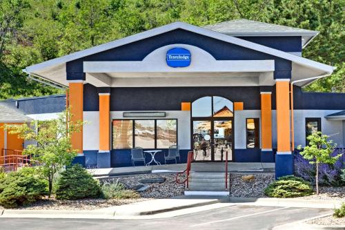 Travelodge by Wyndham Rapid City - image 3