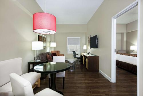 Hawthorn Suites By Wyndham Mcallen