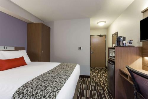 Microtel Inn and Suites by Wyndham Kitimat