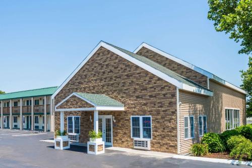 Quality Inn West Yarmouth - image 7
