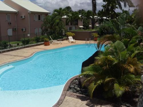 f2 de standing Jarry M sud in Baie-Mahault