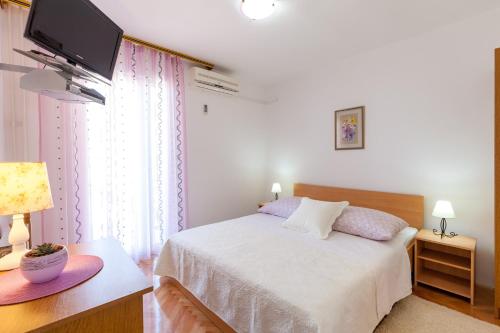 Rooms Marinac – Podstrana, MD