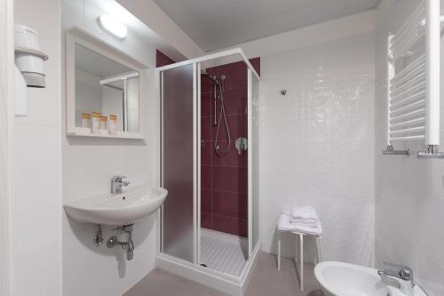 The RomeHello - image 8