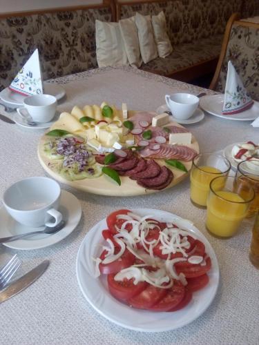 Alba Góra Św Anny Restauracja i Pokoje - image 2