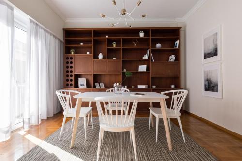 Chic Flat in the Heart of Athens by UPSTREET - image 6