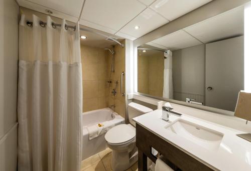 132507520 Hôtel & Suites Normandin Lévis