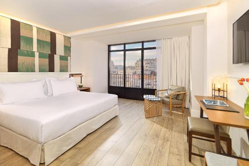 Superior Double or Twin Room with City View