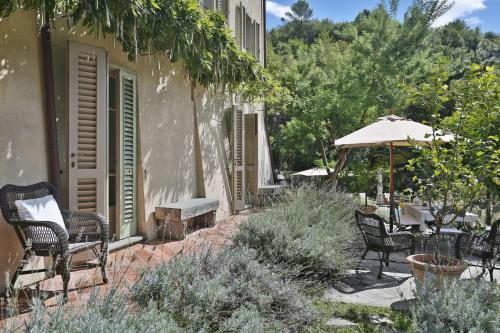 Villa with Private Pool image 10
