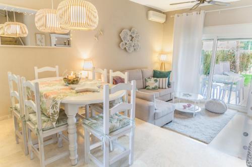 Maravilloso adosado cerca de la playa