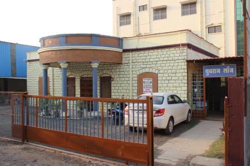 Yuvraj Lodge