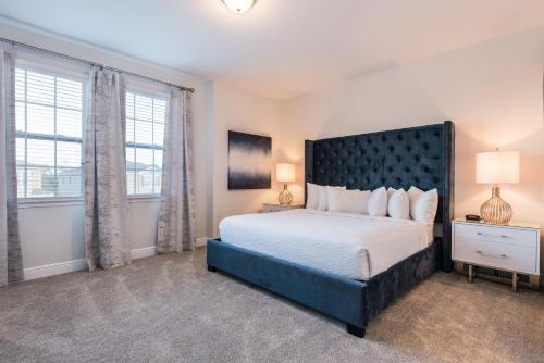 Lively Home by Rentyl with Loft Games near Disney - 7524M in Orlando, USA