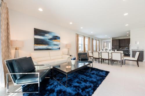 Lively Home by Rentyl with Loft Games near Disney - 7524M in Orlando, USA