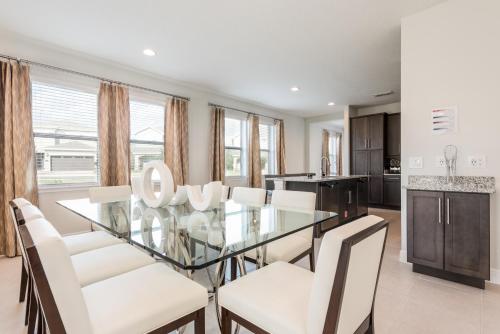Lively Home by Rentyl with Loft Games near Disney - 7524M in Orlando, USA