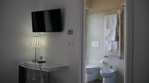 Superior Double or Twin Room image 5
