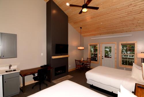 Lakeside Lodge Resort and Marina