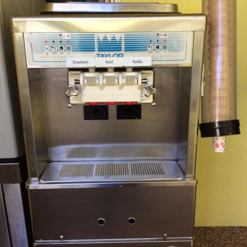 Magic Castle Hotel - image 2