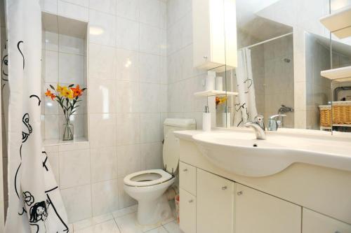Apartments with WiFi Split - 13659, Split (photo 2)