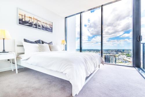 AirTrip Apartments on Merivale Street