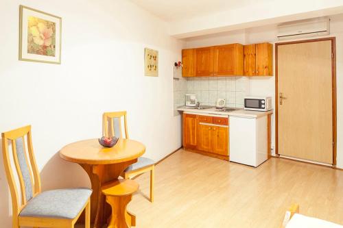 Mon Perin Castrum - Studio Apartment Castel - Bale