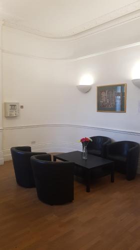 Leinster House (Bayswater) – London, 