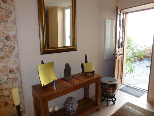 Comfortable Gite (2) in attractive Languedoc Village