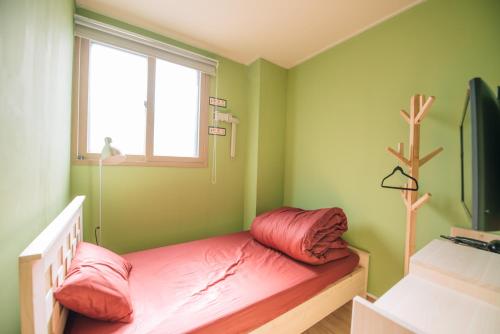 Daegu Midtown Hostel Room Type - Single Room