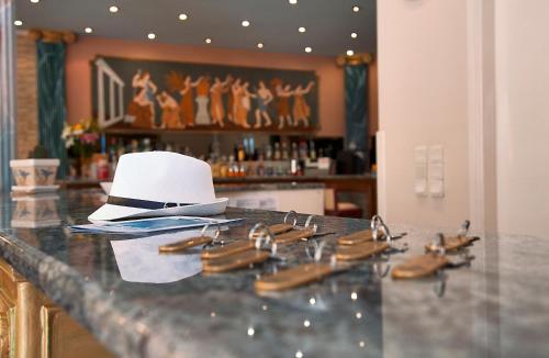 Epidavria Hotel - image 2