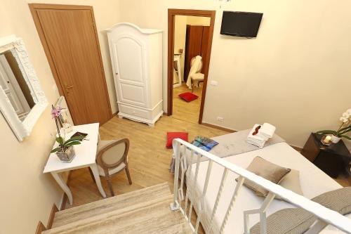 Liberty Vatican Suites - Liberty Collection Room Type - Two-Bedroom Suite