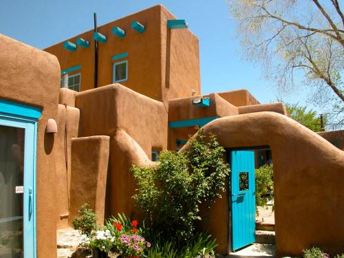 Inger Jirby Gallery & Guest Houses Taos (NM)