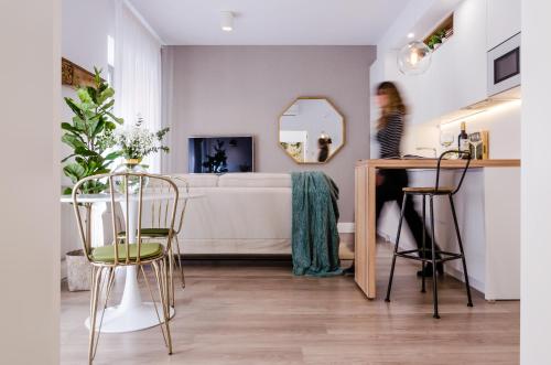 FerAla Suites Centro B, Granada (photo 10)