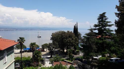 NEW Apartman Ziganto Z near the beach with terrace in Ičići