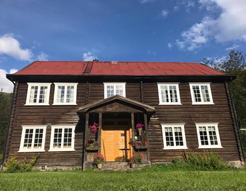 Sevletunet B&B and Cabins - Accommodation - Rødberg