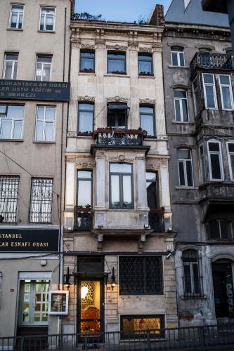 Peradays, Istanbul