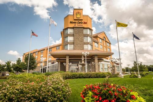 . Monte Carlo Inn & Suites Downtown Markham
