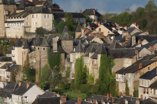 photo chambre Uzerche Self-Catering Apartments