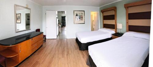 The Colony Apartments - image 3