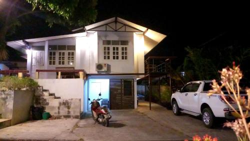 P.L.P Guesthouse - Mae Hong Son