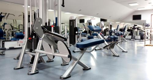 CityClub Hotel - image 11