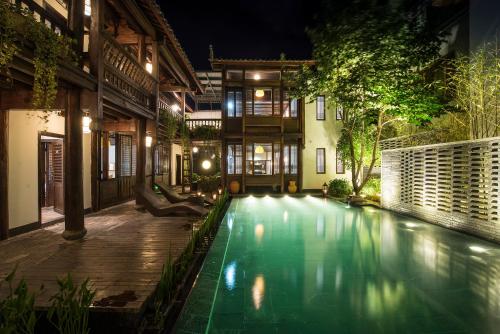 Lijiang Cheriton Hotel - 수영장